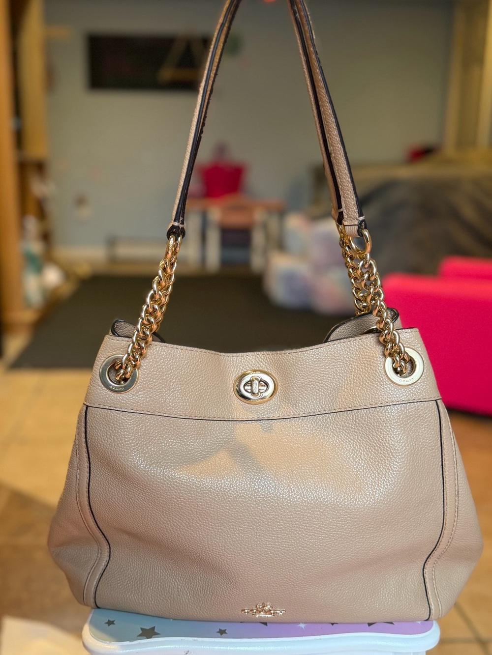 Coach 36855 Turnlock Edie Shoulder Bag Pebble Leather